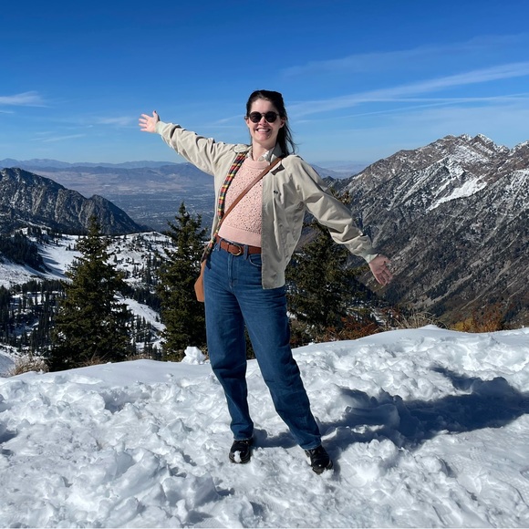 Meet your Posher, Rachel - Picture 2 of 2